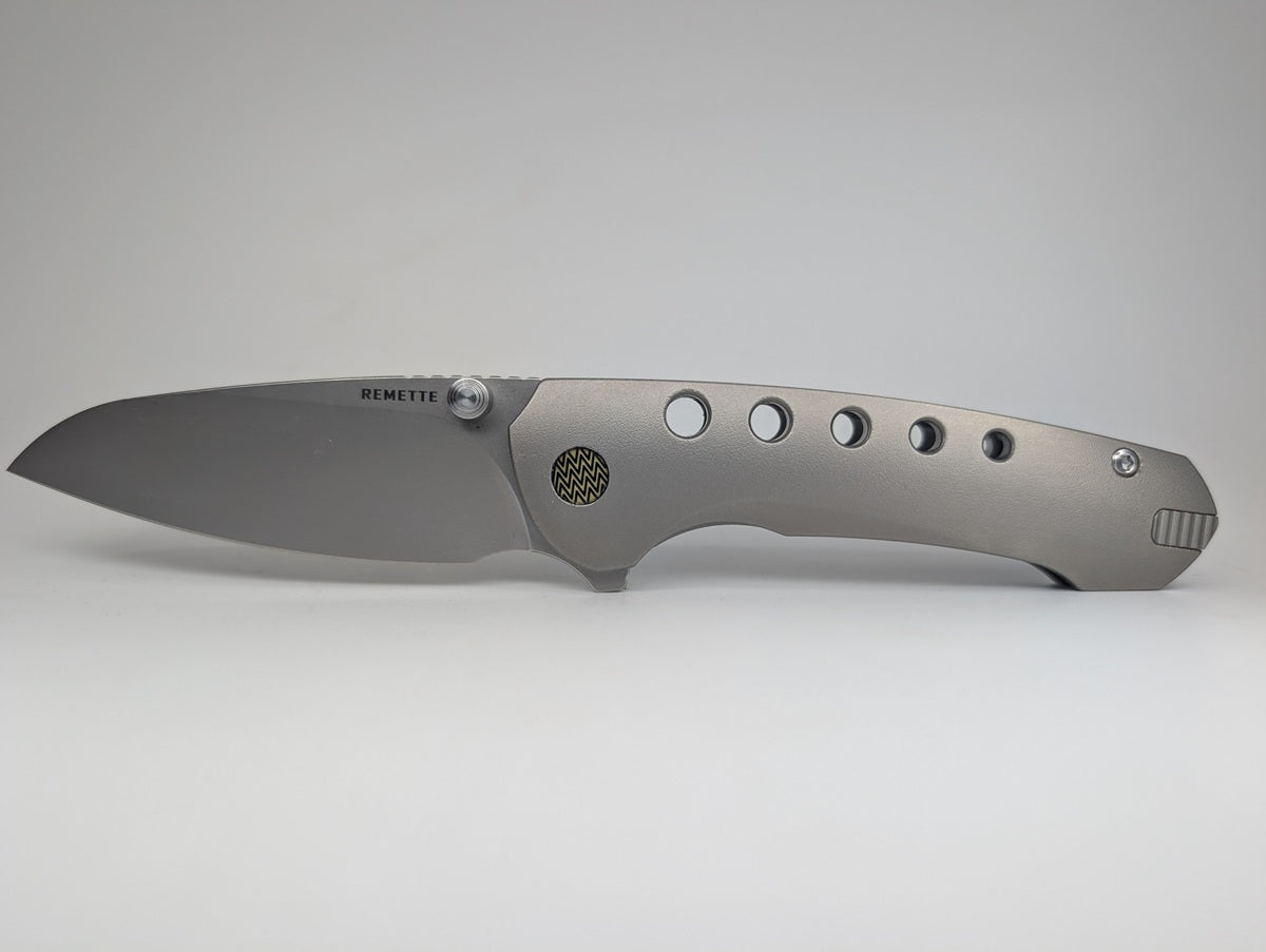*Consignment* Remette "Bee" Titanium Frame Lock Flipper Knife