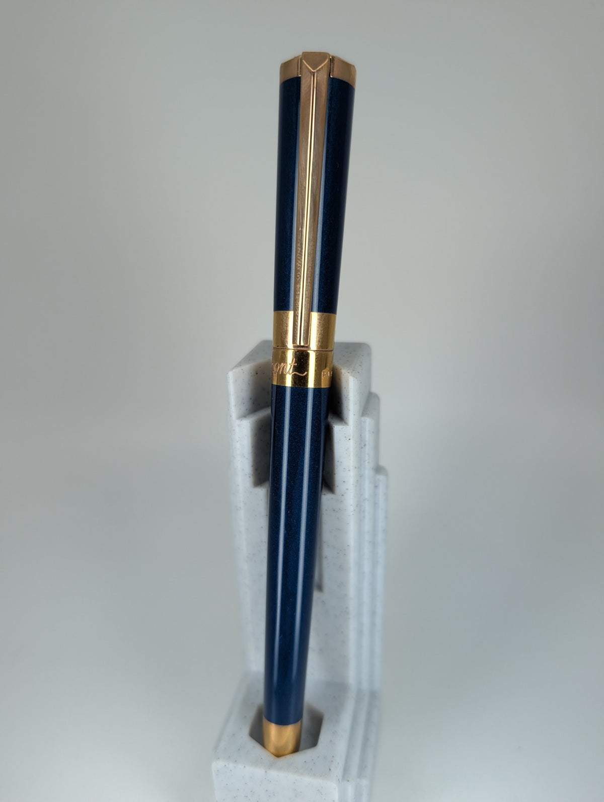 S.T. Dupont Liberte Blue / Gold Fountain Pen 14k Gold Medium Nib