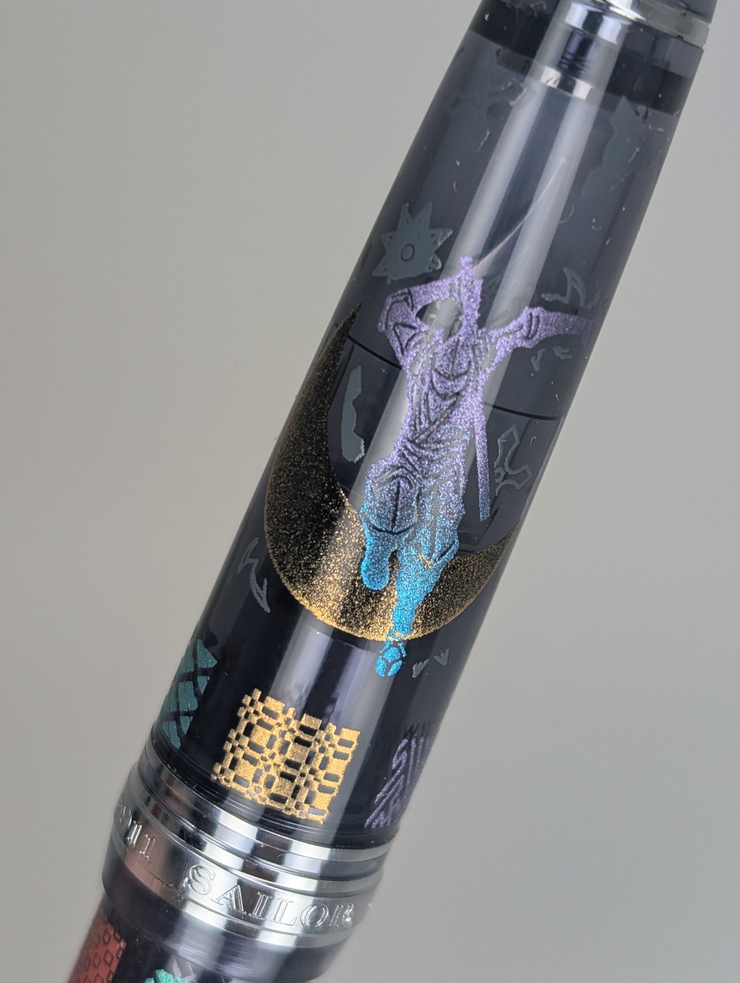 Sailor 1911L Ninja Maki-e Fountain Pen - Tsuki 21k Gold Medium Nib