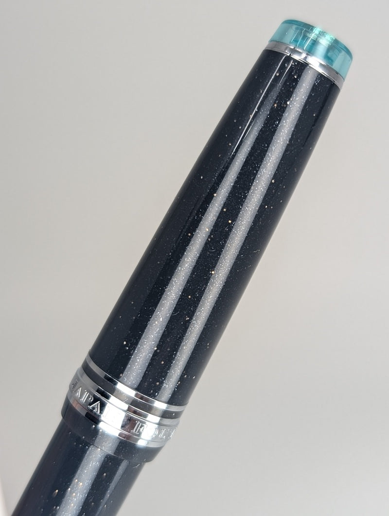 Sailor ProGear Celestial Outflow Fountain Pen 21k Gold Medium Nib