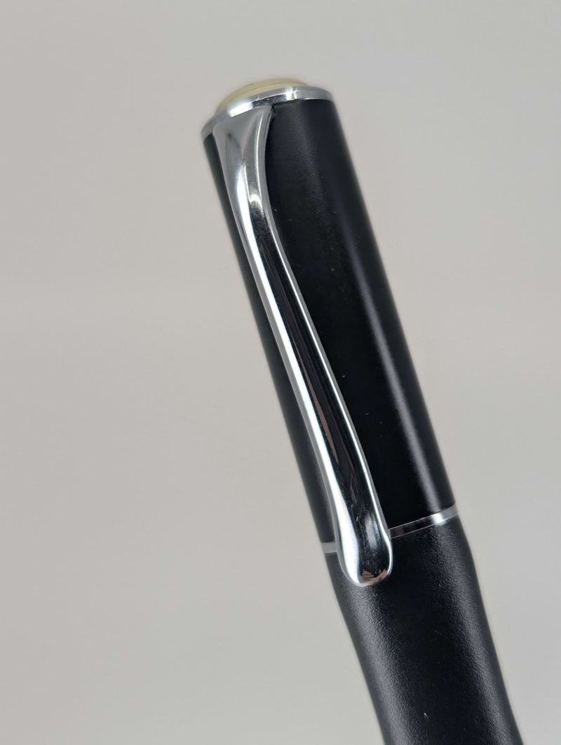 *Consignment* Sensa by Willat Fountain Pen