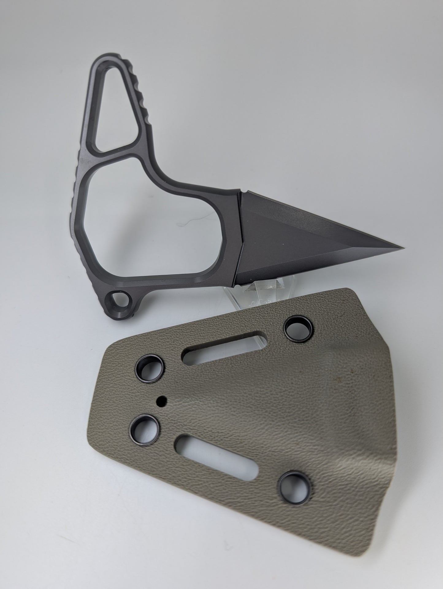 Sharp 'n Pointy Things Kentron Push Dagger