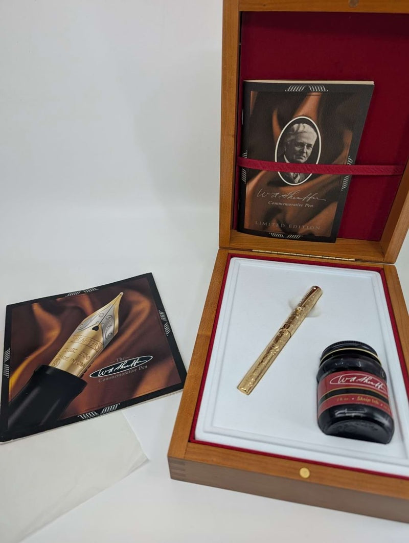 *Consignment* Sheaffer Commemorative Gold Fountain Pen 18k Gold Medium Nib
