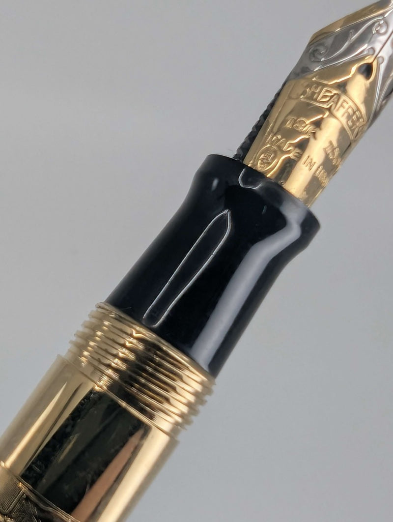 *Consignment* Sheaffer Commemorative Gold Fountain Pen 18k Gold Medium Nib