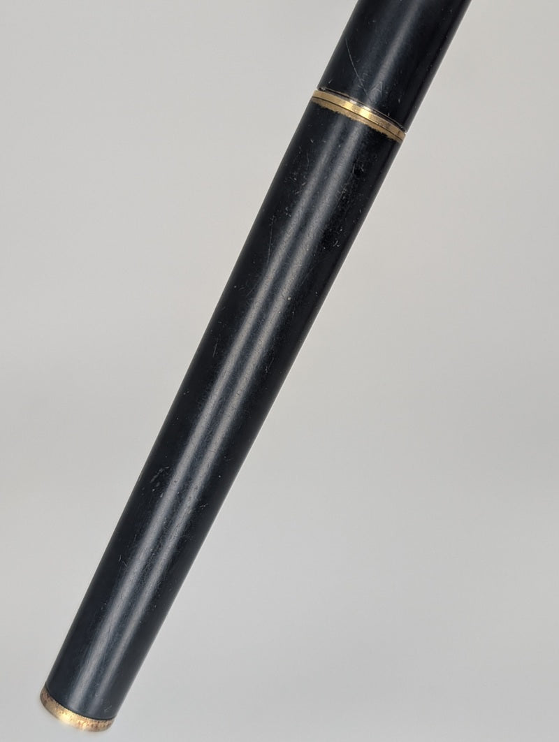 *Consignment* Sheaffer Targa Black / Gold Fountain Pen 14k Gold Medium Nib