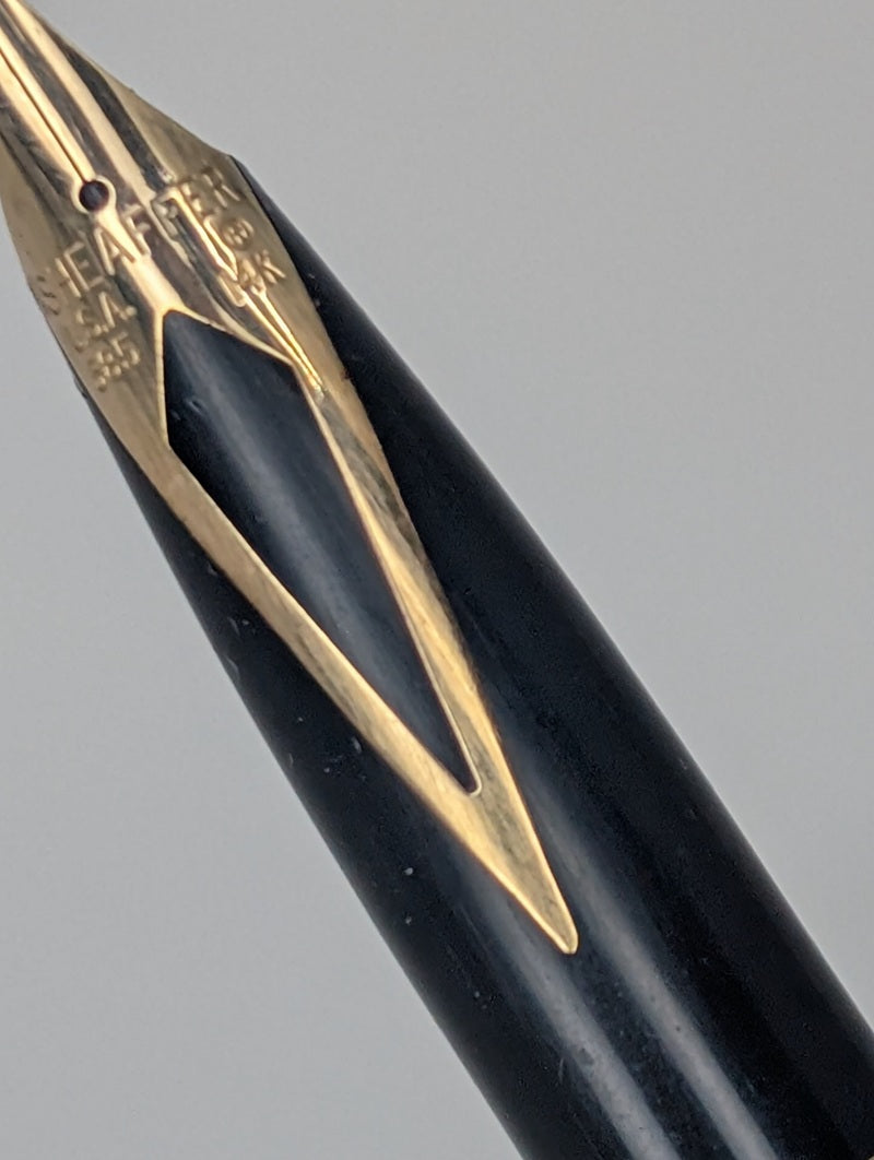 *Consignment* Sheaffer Targa Black / Gold Fountain Pen 14k Gold Medium Nib