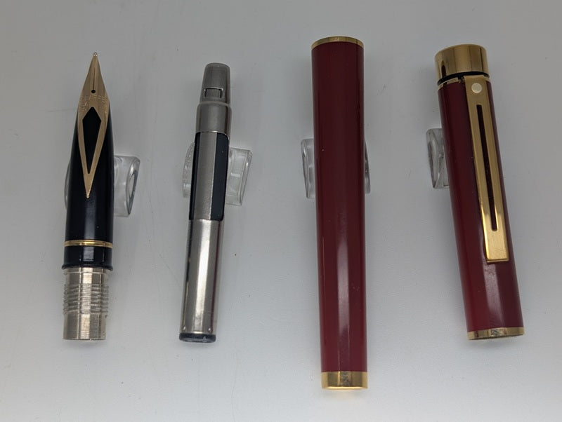 *Consignment* Sheaffer Targa Laque 1028 Bordeaux Classic Fountain Pen (1980-82')