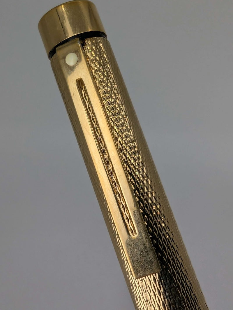 *Consignment* Sheaffer USA Gold Electroplated Vintage Fountain Pen 14k Nib / Rollerball Pen Set