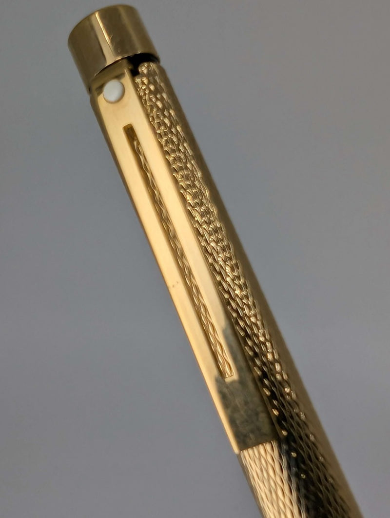 *Consignment* Sheaffer USA Gold Electroplated Vintage Fountain Pen 14k Nib / Rollerball Pen Set