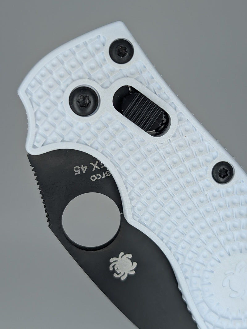 *Consignment* Spyderco Manix 2 White Lightweight Rex 45 Folding Knife