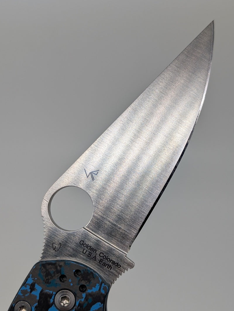 *Consignment* Spyderco x Smokey Mountain Knives Exclusive Para Military 2 Arctic Storm Compression Lock Folding Knife
