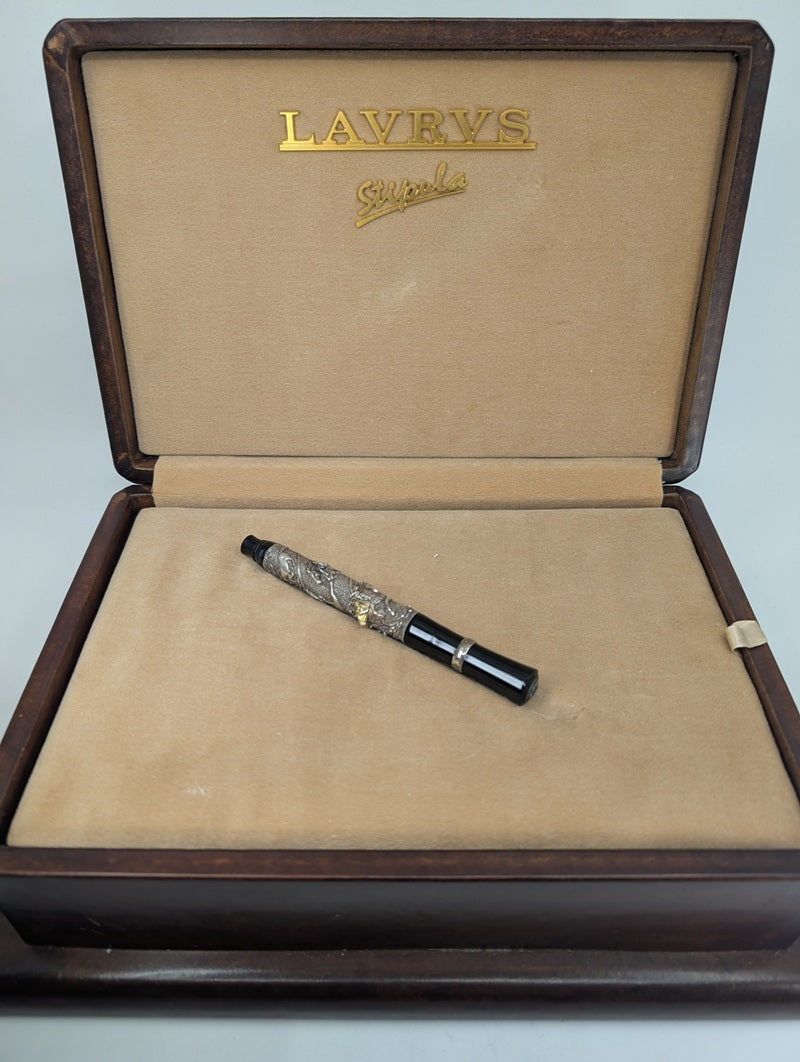 *Consignment* Stipula Laurus Limited Edition Fountain Pen 18k Gold Medium Nib #185 of 398
