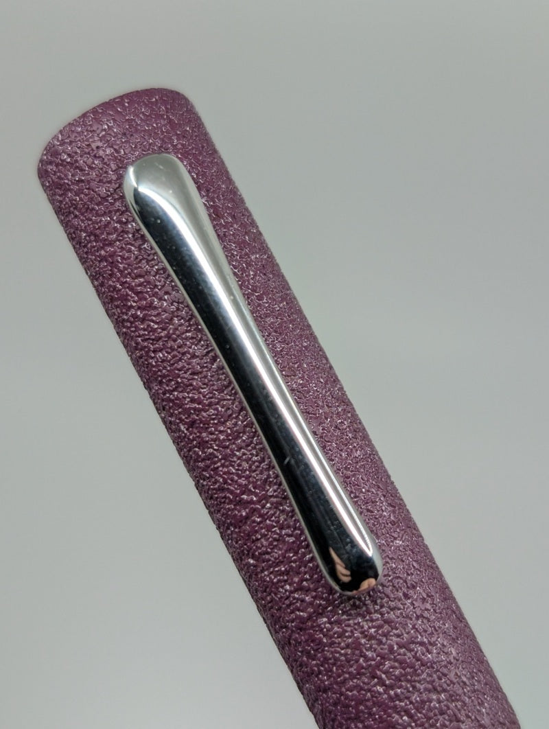 *Consignment* Taccia Kanshitsu Urushi Purple Fountain Pen 14k Gold Hard Broad (Sailor) Nib