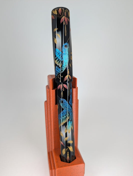 *Consignment* Taccia Palisades Octagonal Chinkin Hummingbird Fountain Pen 18kt Gold Medium Nib