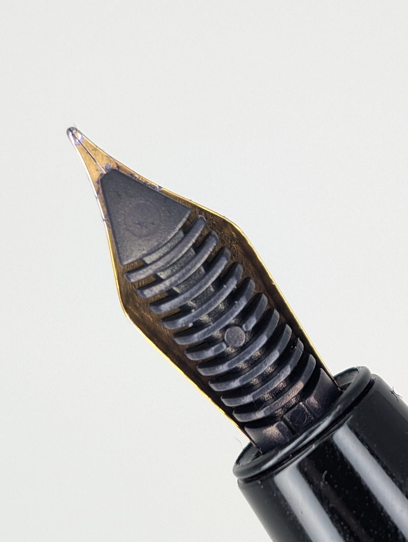 *Consignment* Taccia Savanna Beige Brown Fountain Pen Fine Nib