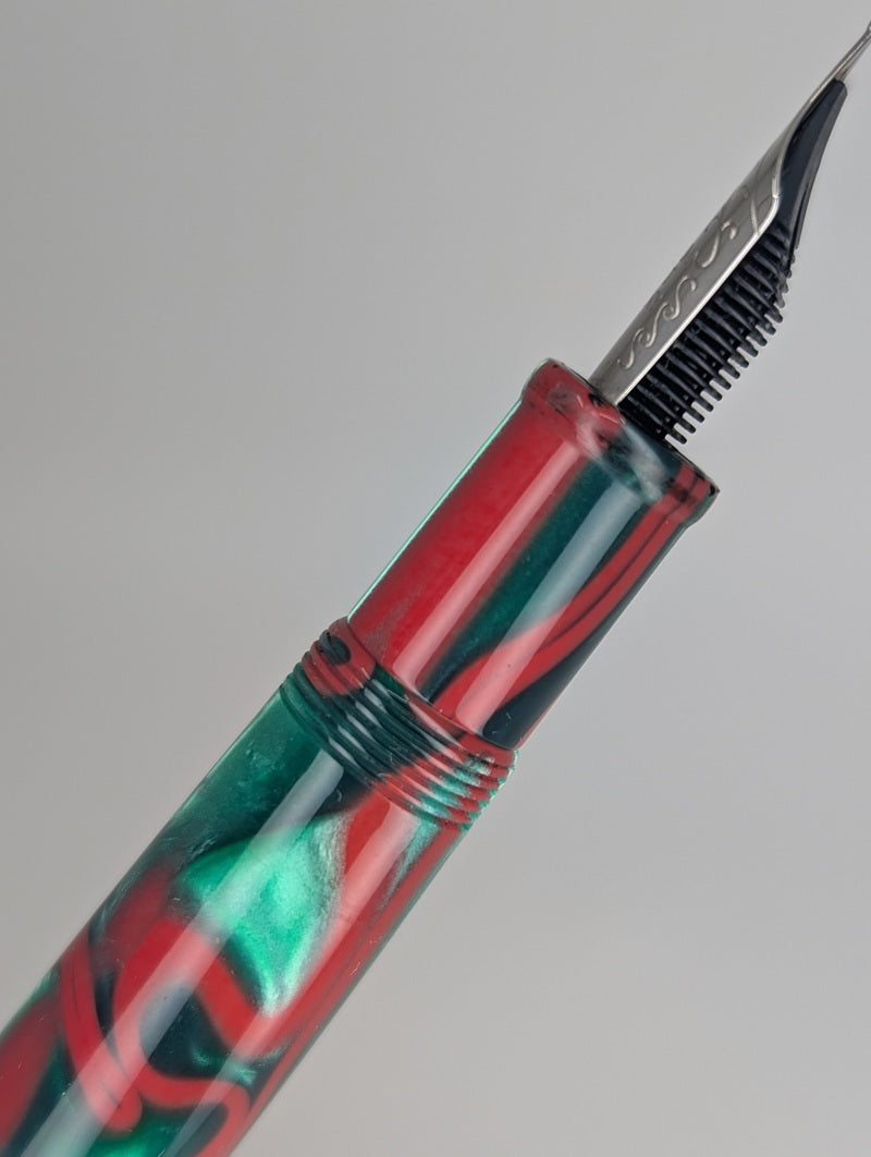 *Consignment* Taccia Staccato Emerald Swirl Fountain Pen Medium Nib