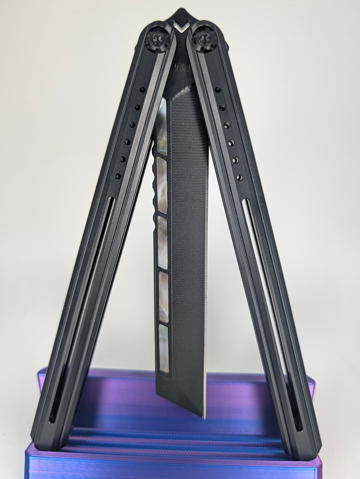 Titan Studio Cut Off Worries Live Blade Balisong