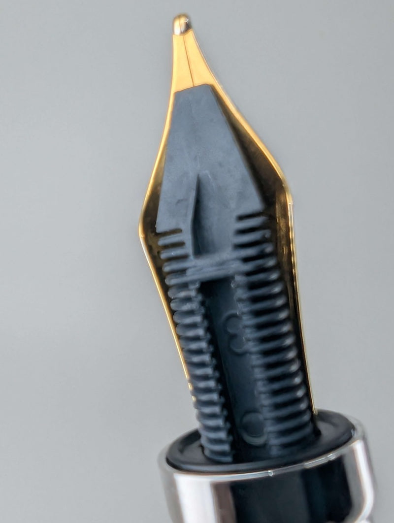 Turchetta Custom Briarwood Resin Fountain Pen Broad Nib