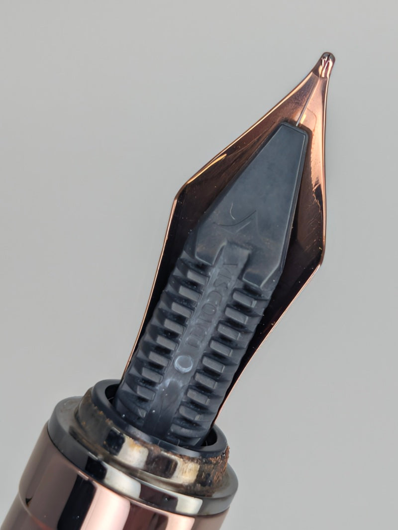 *Consignment* Visconti Michelangelo "Negra Oro Rosa" Fountain Pen 14k Gold Medium Nib
