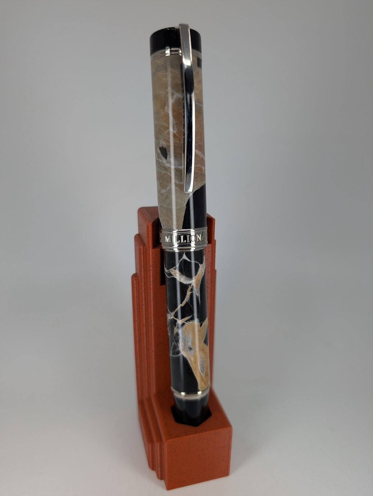 *Consignment* Visconti Millionaire Black Empire Fountain Pen 23k Palladium Fine Nib