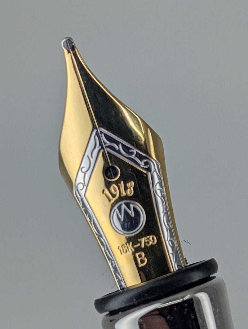 *Consignment* Waldmann Tango Imagination Lilac Fountain Pen 18k Gold Broad Nib