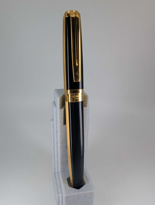 *Consignment* Waterman Paris Oversized Exception Black / Gold Fountain Pen 18k Gold Medium Nib