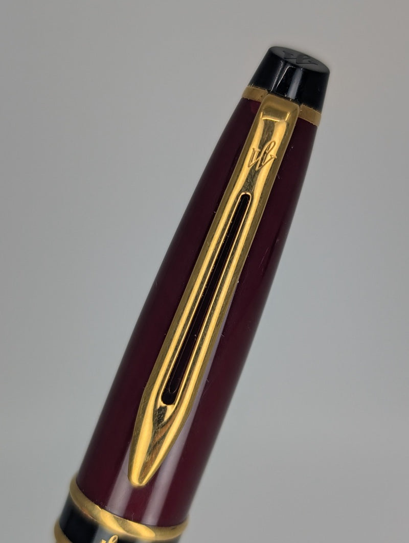 *Consignment* Waterman Expert Burgundy Fountain Pen Medium Nib