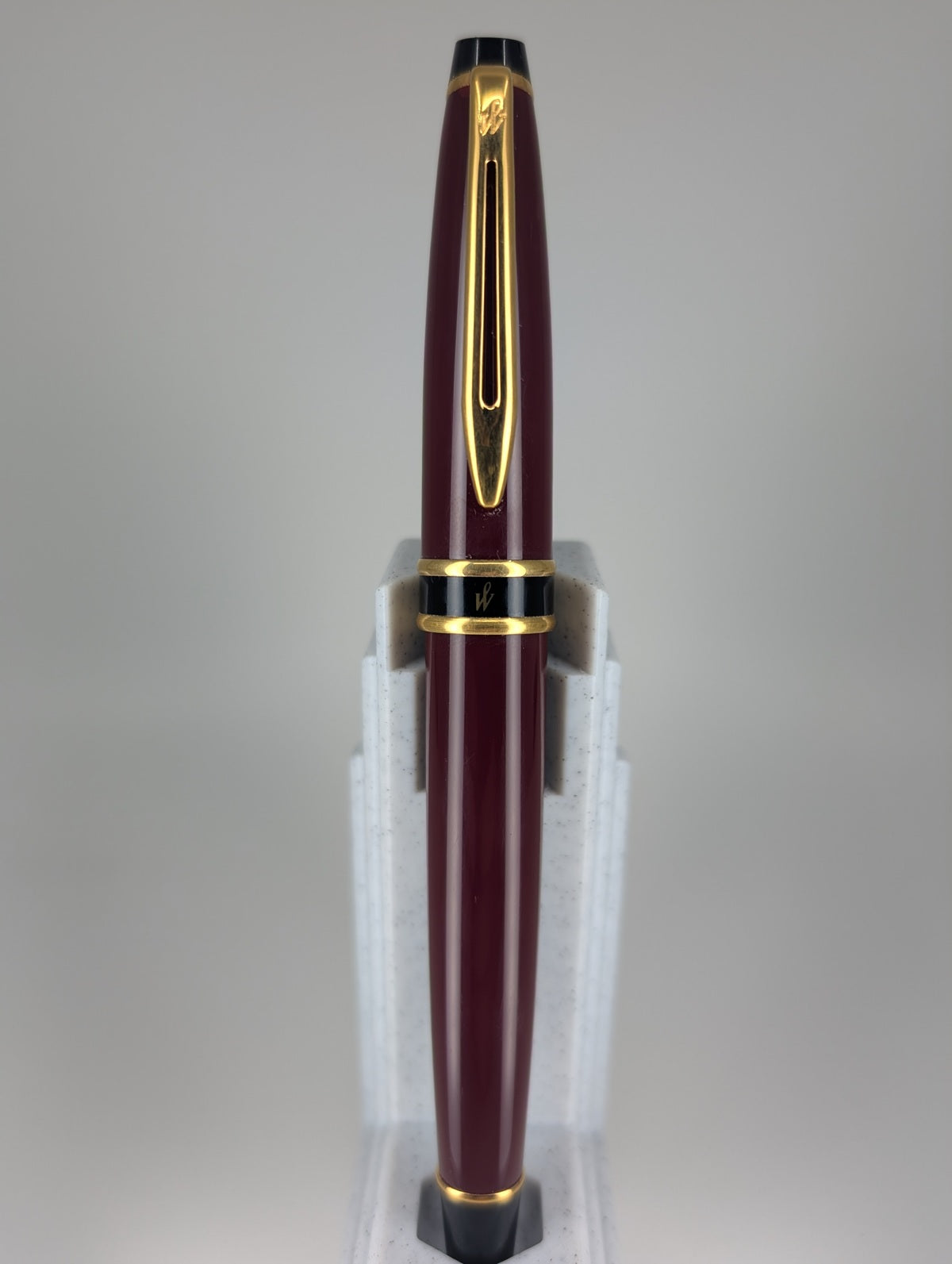*Consignment* Waterman Expert Burgundy Fountain Pen Medium Nib