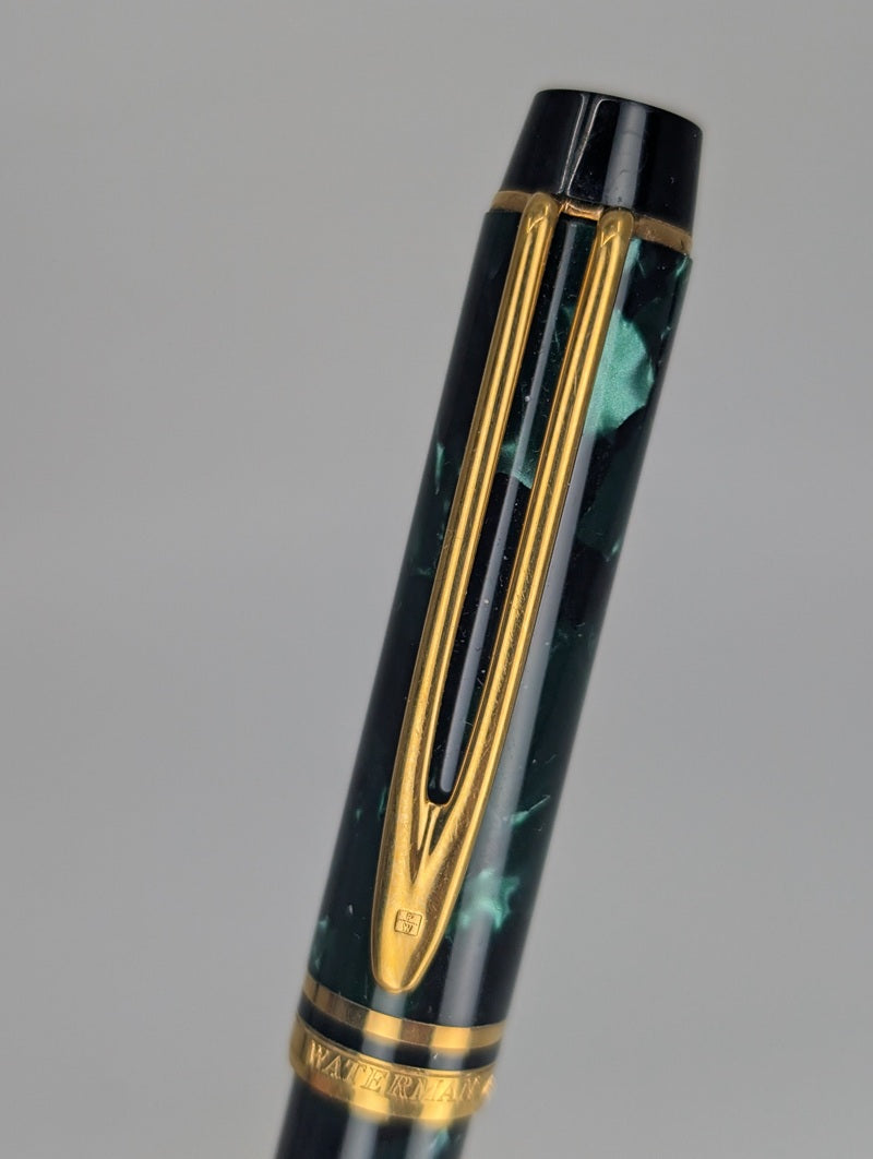 *Consignment* Waterman Gentleman Green Marble Fountain Pen 18k Gold Broad Nib