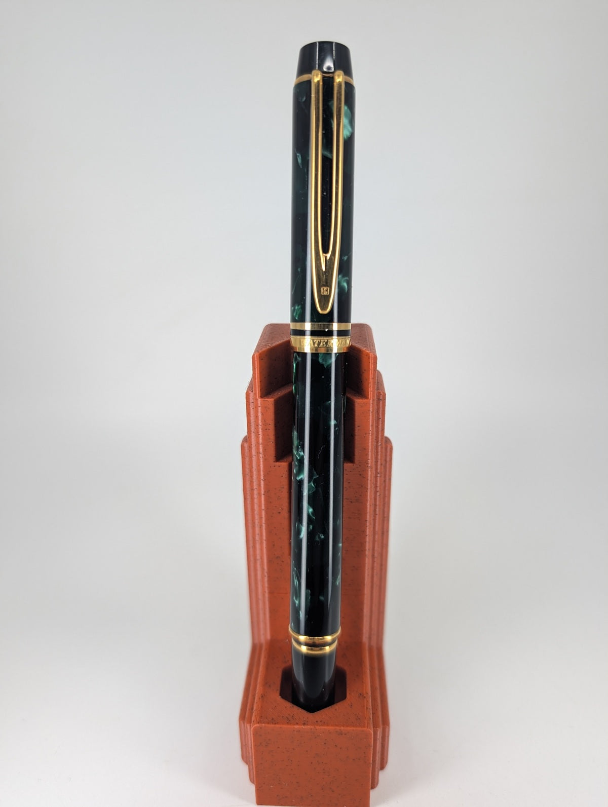 *Consignment* Waterman Gentleman Green Marble Fountain Pen 18k Gold Broad Nib
