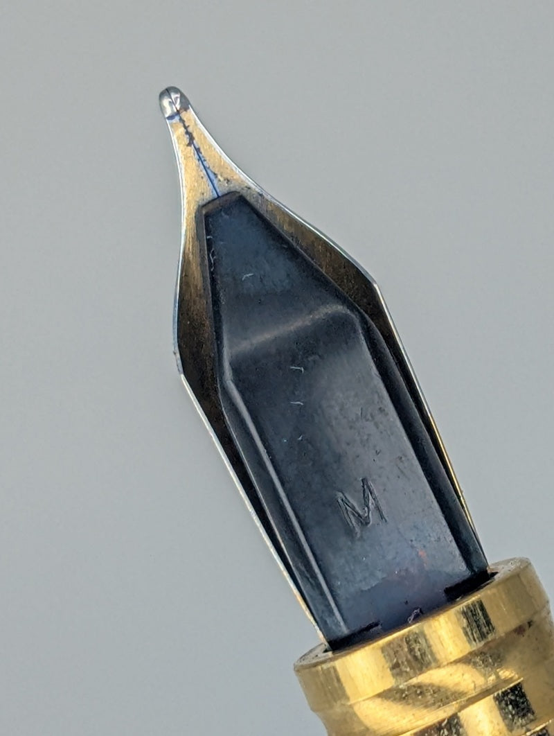 *Consignment* Waterman Ideal Black / Gold Fountain Pen 18k Gold Medium Nib