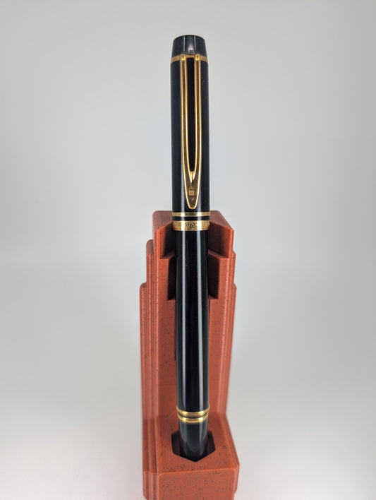 *Consignment* Waterman Ideal Black / Gold Fountain Pen 18k Gold Medium Nib