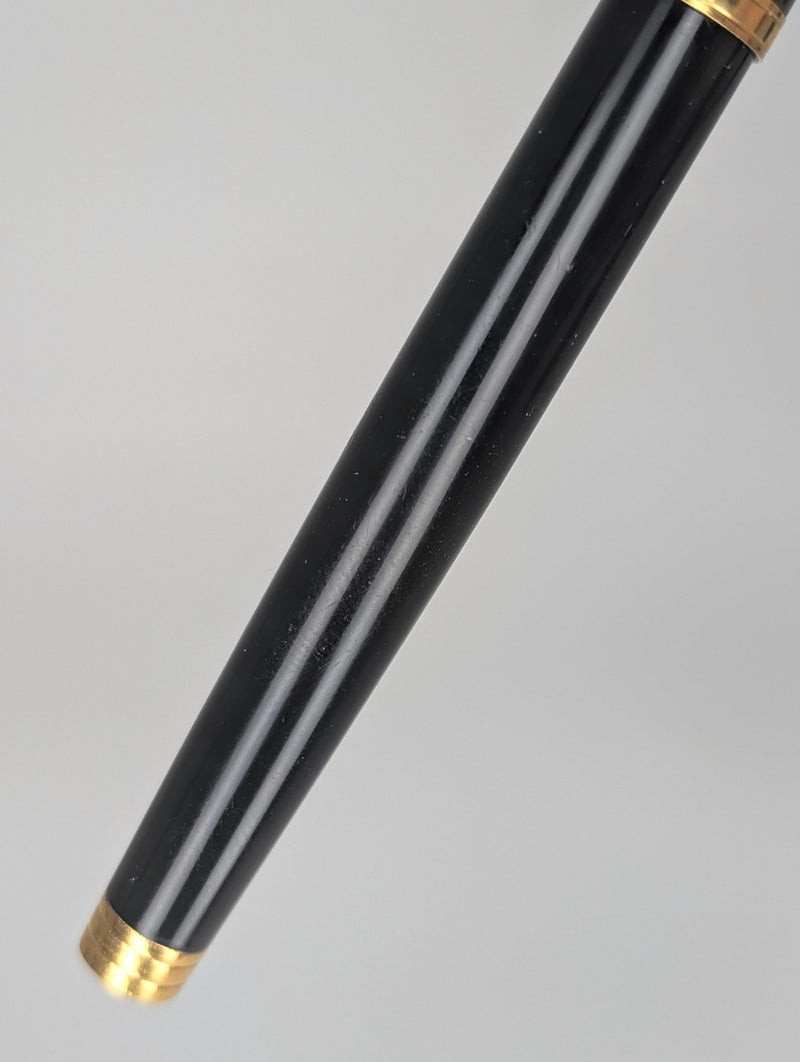 *Consignment* Waterman Ideal Black / Gold Fountain Pen 18k Gold Fine Nib