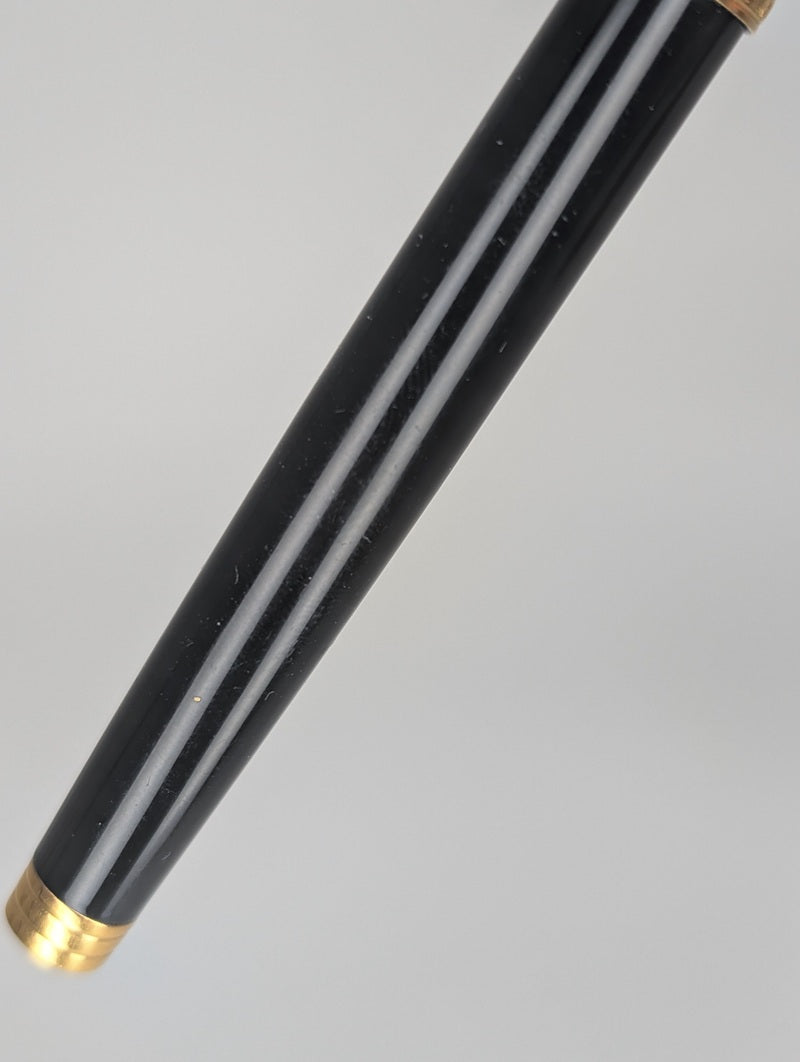*Consignment* Waterman Ideal Black / Gold Fountain Pen 18k Gold Fine Nib