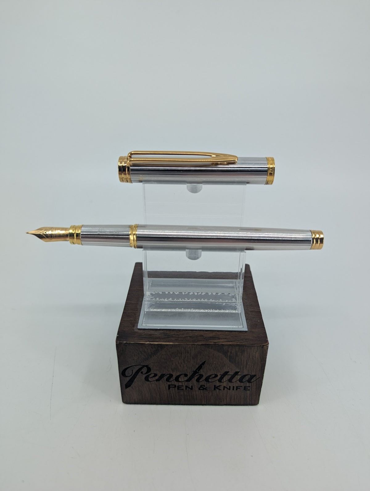 *Consignment* Waterman Gentleman Sterling Silver Fluted Fountain Pen 18k Gold Fine Nib