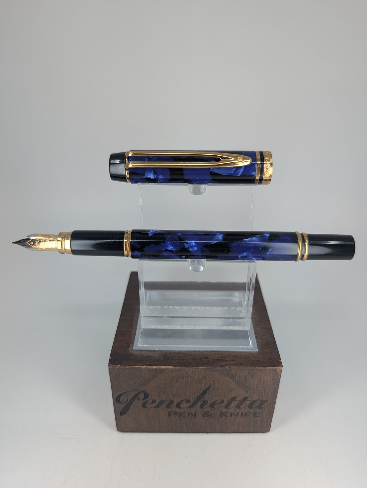 *Consignment* Waterman Le Man Blue Marble Fountain Pen 18k Gold Fine Nib