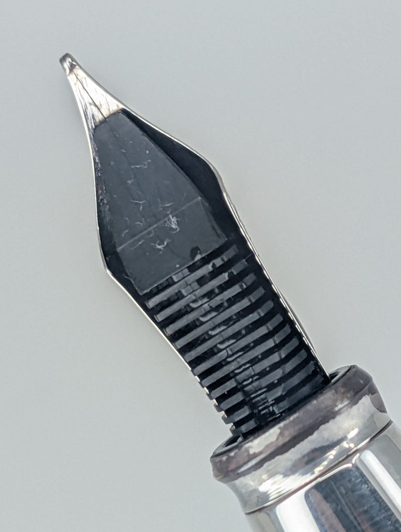 *Consignment* Yard-O-Led 72 Pinstripe "The Grand" Sterling Silver Fountain Pen 18k Gold Medium Nib