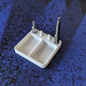 Balisong Disassembly Tray by Manifold 3D